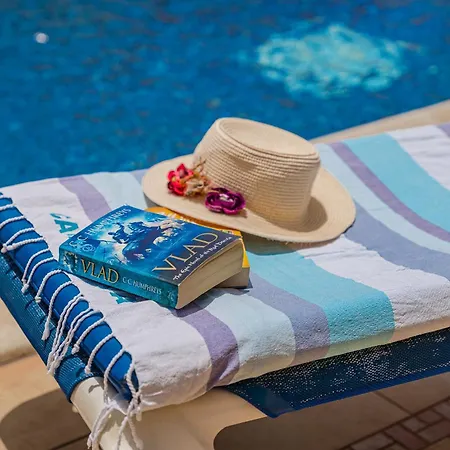 Angel's Poolside *